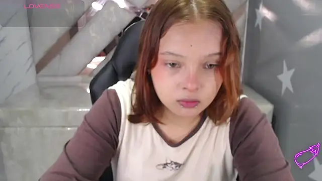 Snapshot of mia_foster_t chatting on April 14, 2026, 1:49 pm mia foster t online show from April 14, 2026, 1:49 pm