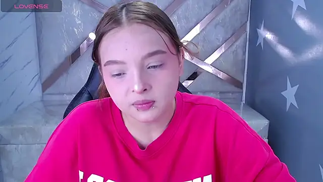 Snapshot of mia_foster_t chatting on May 1, 2026, 1:16 pm mia foster t online show from May 1, 2026, 1:16 pm