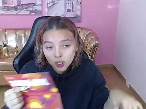 Snapshot of mia_foster_t chatting on October 18, 2025, 12:51 pm mia foster t online show from October 18, 2025, 12:51 pm