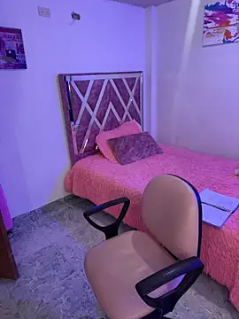 Snapshot of mitschellfox21 chatting on November 4, 2025, 4:27 am mitschellfox21 online show from November 4, 2025, 4:27 am