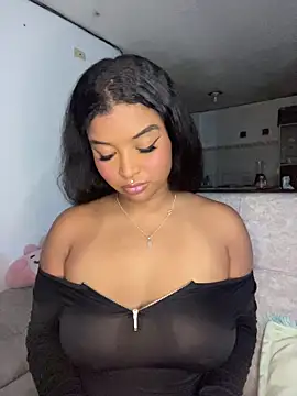 Snapshot of mitschellfox21 chatting on December 5, 2025, 4:44 am mitschellfox21 online show from December 5, 2025, 4:44 am