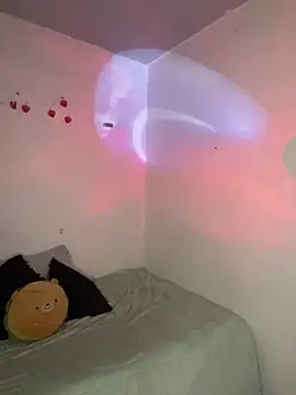 Snapshot of mitschellfox21 chatting on November 14, 2025, 9:51 pm mitschellfox21 online show from November 14, 2025, 9:51 pm