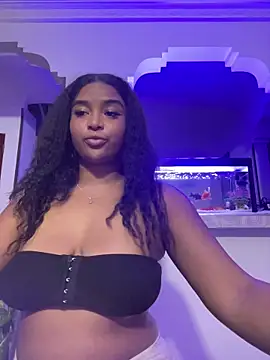 Snapshot of mitschellfox21 chatting on November 27, 2025, 2:23 am mitschellfox21 online show from November 27, 2025, 2:23 am