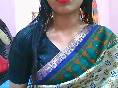 Snapshot of night_queeen7 chatting on February 4, 2026, 7:09 pm night queeen7 online show from February 4, 2026, 7:09 pm