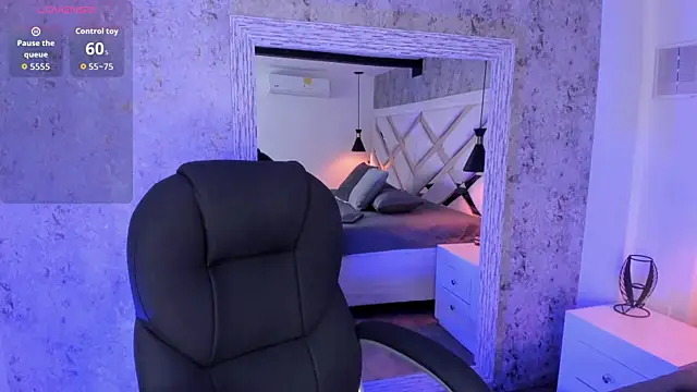 Vanessa Rain  online show from April 10, 2026, 6:59 pm