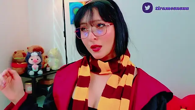 Snapshot of tiramesusuu chatting on November 16, 2025, 8:13 pm tiramesusuu online show from November 16, 2025, 8:13 pm