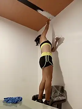 Snapshot of LunaMilf_ chatting on December 4, 2025, 4:39 pm LunaMilf online show from December 4, 2025, 4:39 pm