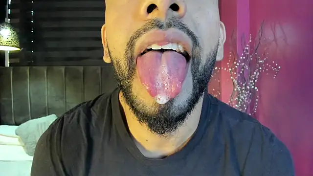 Lobo sex21 online show from October 17, 2025, 9:27 pm