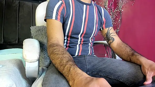 Lobo sex21 online show from October 27, 2025, 7:26 pm