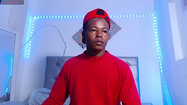 Snapshot of Dark_stallionX chatting on October 28, 2025, 6:29 pm Dark stallionX online show from October 28, 2025, 6:29 pm