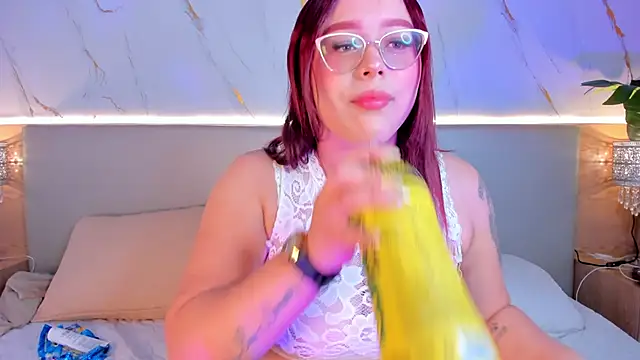 Meloddy Ruuiz online show from October 7, 2025, 8:10 pm