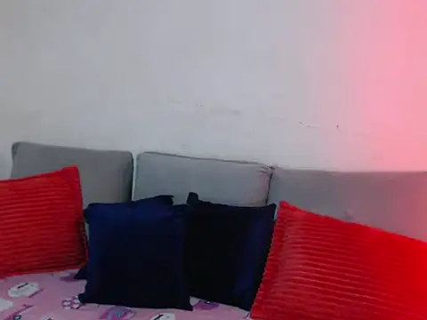 Snapshot of Charlotte_Rot2 chatting on October 4, 2025, 2:29 pm Charlotte Rot2 online show from October 4, 2025, 2:29 pm