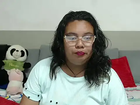 Snapshot of Charlotte_Rot2 chatting on October 27, 2025, 7:04 pm Charlotte Rot2 online show from October 27, 2025, 7:04 pm