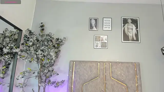 Nahomycarterr online show from November 3, 2025, 7:39 pm