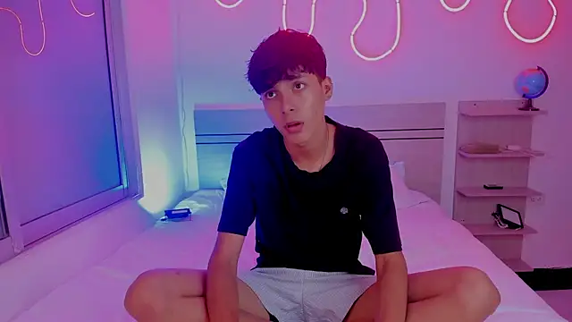 Snapshot of luccas_ferreira chatting on December 3, 2025, 7:35 pm luccas ferreira online show from December 3, 2025, 7:35 pm