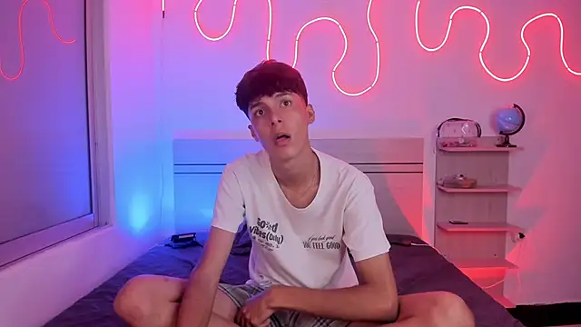 Snapshot of luccas_ferreira chatting on November 7, 2025, 7:07 pm luccas ferreira online show from November 7, 2025, 7:07 pm