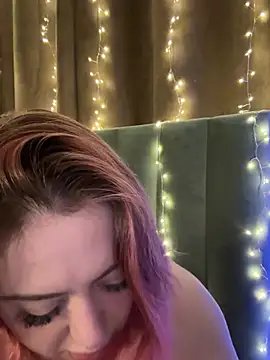 Snapshot of KellyMoors chatting on February 25, 2026, 1:50 am KellyMoors online show from February 25, 2026, 1:50 am