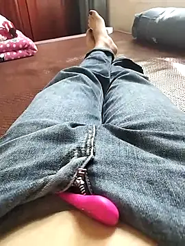 Lili 2love online show from October 16, 2025, 12:52 am