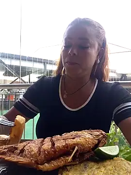 bella exotichot  online show from November 11, 2025, 6:03 pm