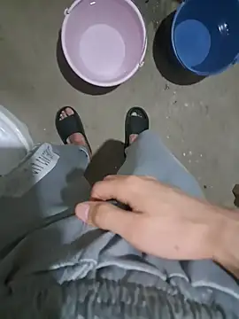 Snapshot of DanielTorres1 chatting on February 27, 2026, 5:18 am DanielTorres1 online show from February 27, 2026, 5:18 am