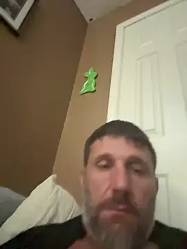 Snapshot of beastmaster504 chatting on April 8, 2026, 7:43 am beastmaster504 online show from April 8, 2026, 7:43 am