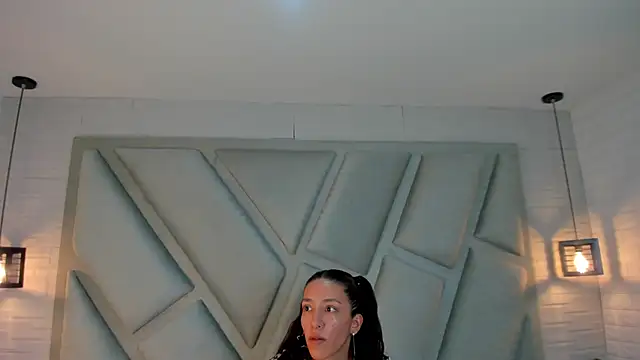 Snapshot of Julieta_Slav3 chatting on March 4, 2026, 9:33 pm Julieta Slav3 online show from March 4, 2026, 9:33 pm