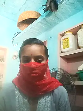 Snapshot of Cuty_kanchna chatting on October 5, 2025, 5:42 am Cuty kanchna online show from October 5, 2025, 5:42 am