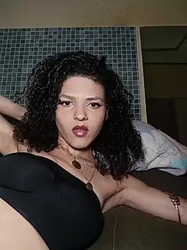 Larissinhamm online show from November 20, 2025, 5:30 am