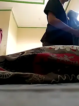 Larissinhamm online show from October 18, 2025, 9:55 am