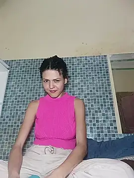 Larissinhamm online show from November 24, 2025, 10:32 pm