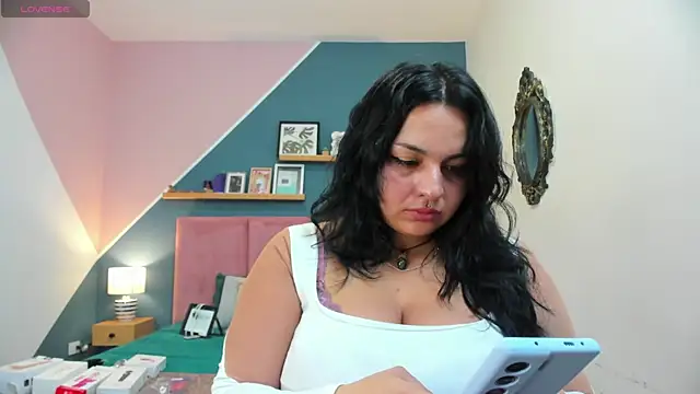 Snapshot of Ana_coral chatting on March 1, 2026, 3:39 am Ana coral online show from March 1, 2026, 3:39 am