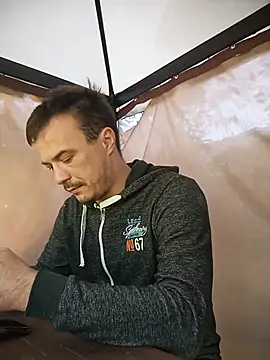 viktor1992-1-1 online show from July 29, 2026, 5:28 am