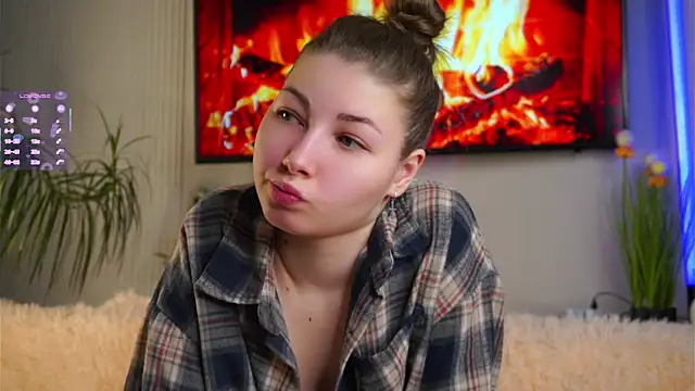 Snapshot of BrittGupton chatting on April 5, 2026, 2:29 am BrittGupton online show from April 5, 2026, 2:29 am