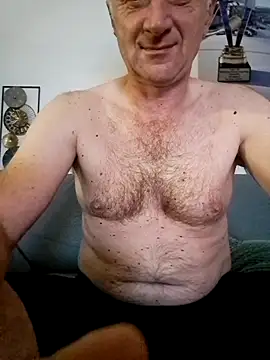 Vintermelon2 online show from October 16, 2025, 7:55 pm