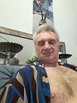 Vintermelon2 online show from February 23, 2026, 7:09 am