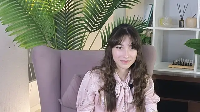 Snapshot of AjaStep chatting on October 4, 2025, 1:34 pm AjaStep online show from October 4, 2025, 1:34 pm