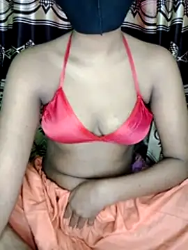 hottywife-03 online show from May 7, 2026, 11:52 pm