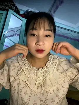 banlinh004 online show from January 13, 2026, 11:14 am