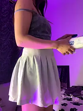 ValeStone online show from December 4, 2025, 1:37 am