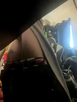 Dufduf233 online show from October 12, 2025, 2:18 pm