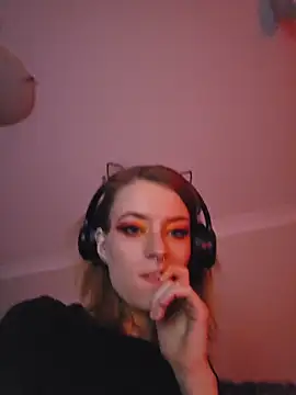 lonely Cosplay chick online show from October 14, 2025, 1:34 pm