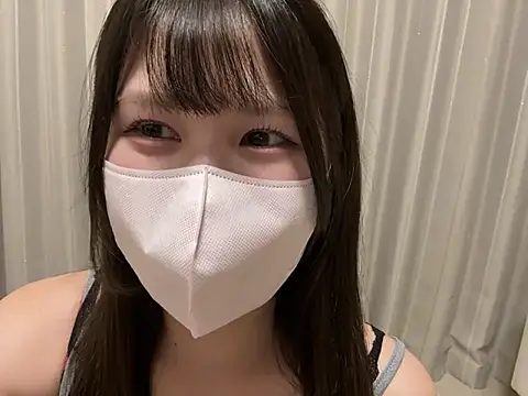 Iori  0o online show from October 8, 2025, 1:45 pm