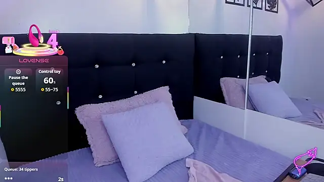 Snapshot of Haiily_Baeker chatting on October 22, 2025, 2:16 pm Haiily Baeker online show from October 22, 2025, 2:16 pm