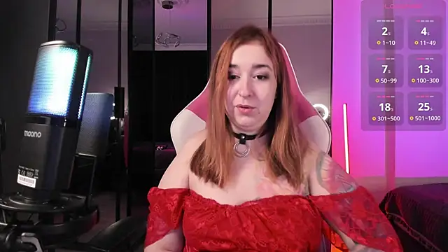 Snapshot of MissNyrra chatting on October 7, 2025, 11:00 am MissNyrra online show from October 7, 2025, 11:00 am