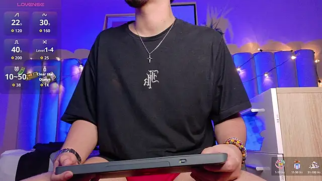 Snapshot of LiamThunder05_ chatting on November 11, 2025, 3:12 am LiamThunder05 online show from November 11, 2025, 3:12 am