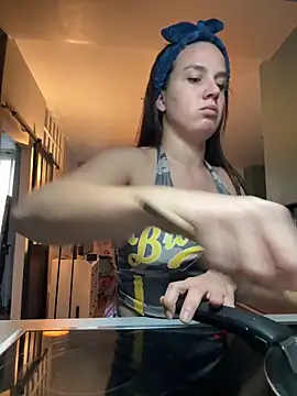 bebecita x online show from November 1, 2025, 3:39 pm