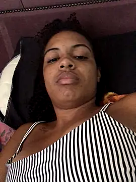 Lorennapires online show from October 24, 2025, 9:19 am