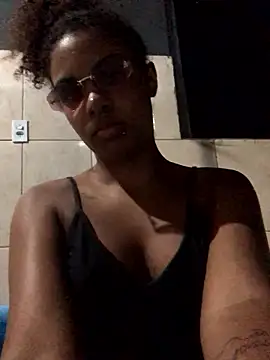 Lorennapires online show from January 11, 2026, 12:28 am