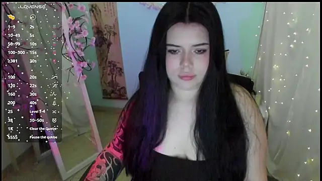Snapshot of Mona_Esty chatting on April 17, 2026, 6:27 am Mona Esty online show from April 17, 2026, 6:27 am