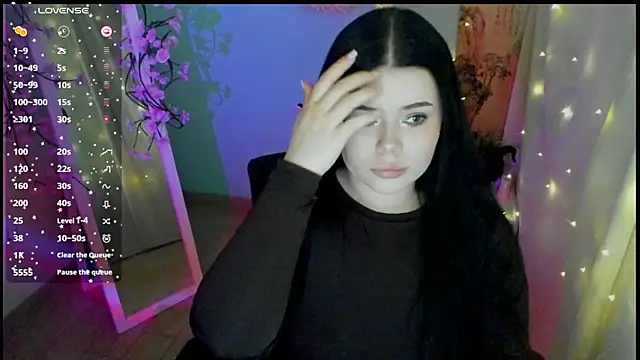 Snapshot of Mona_Esty chatting on May 13, 2026, 6:09 am Mona Esty online show from May 13, 2026, 6:09 am